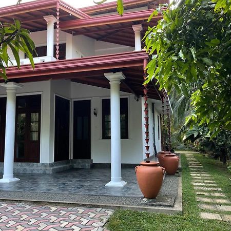 ديكويلاّ تين Kalpa Place Hiriketiya المظهر الخارجي الصورة