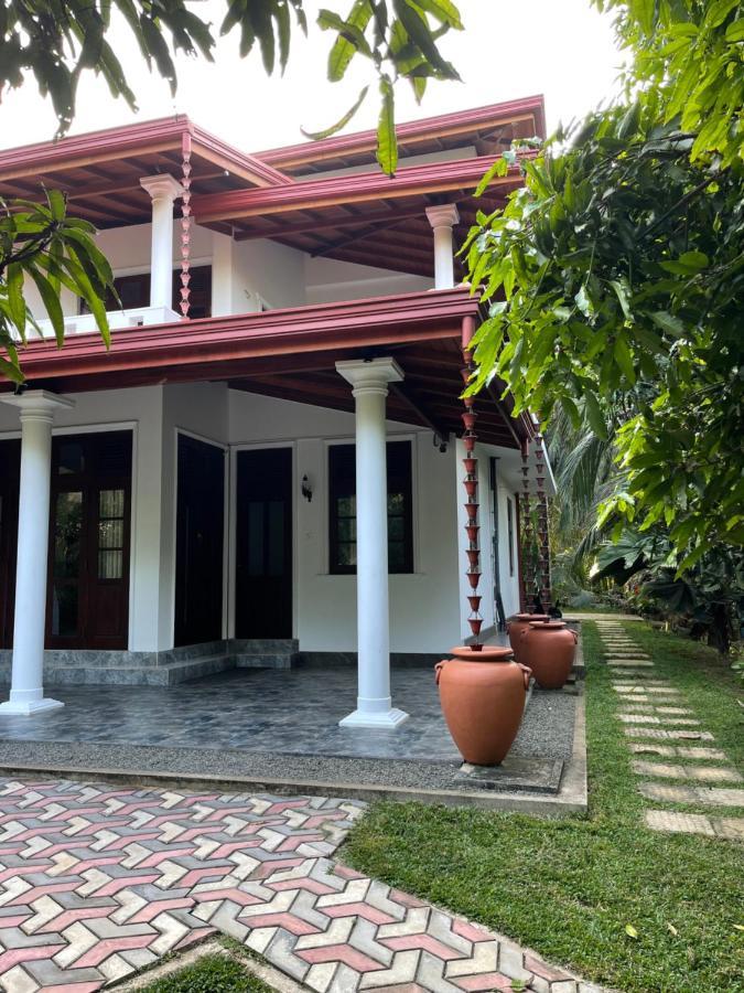 ديكويلاّ تين Kalpa Place Hiriketiya المظهر الخارجي الصورة